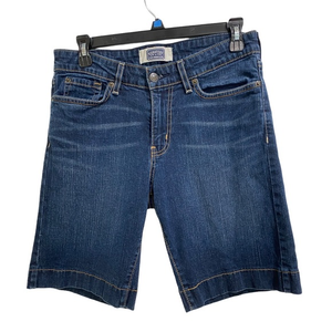 Women’s Signature Levi Strauss Denim‎ Shorts size 4, EUC